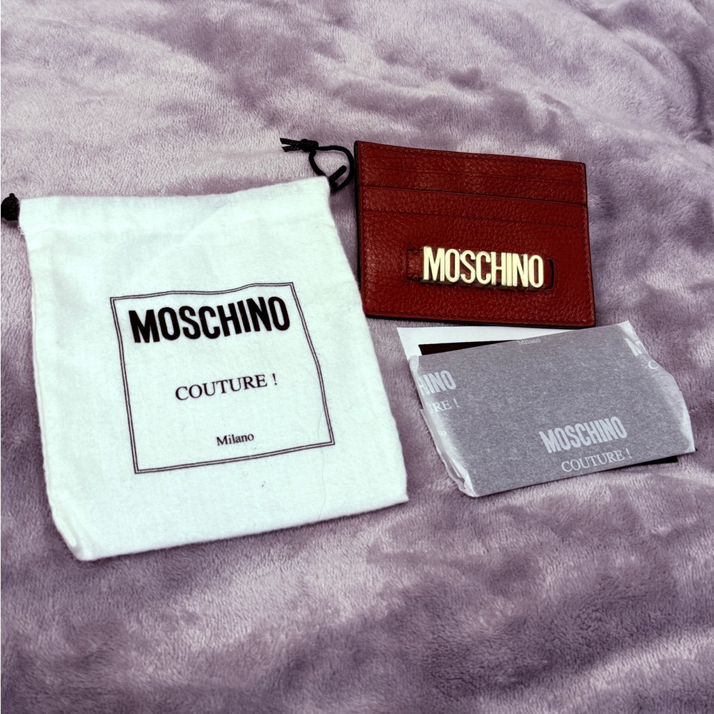 MOSCHINO - LEARHER CARDHOLDER - RED W/ GOLD HARDWARE